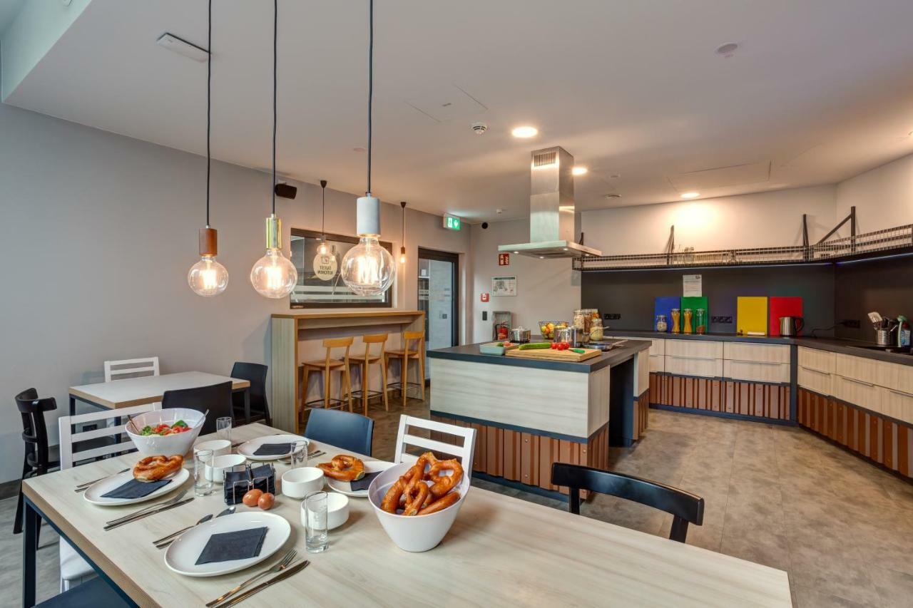 Meininger Hotel Muenchen Olympiapark — Photos 3